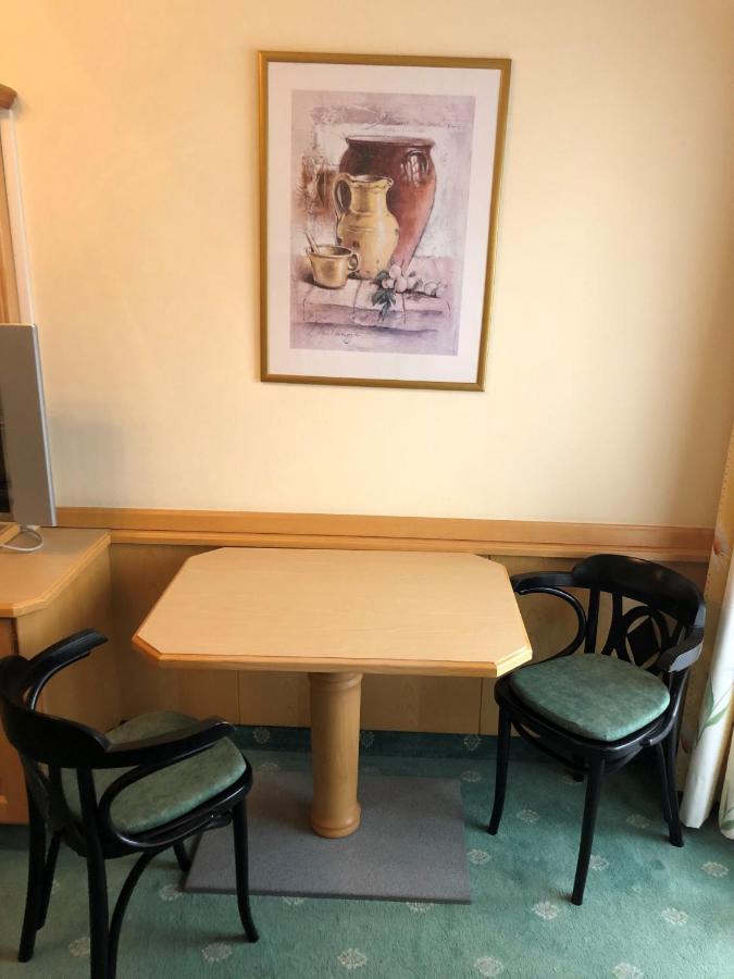 Egerbach Appartements Endach Bagian luar foto